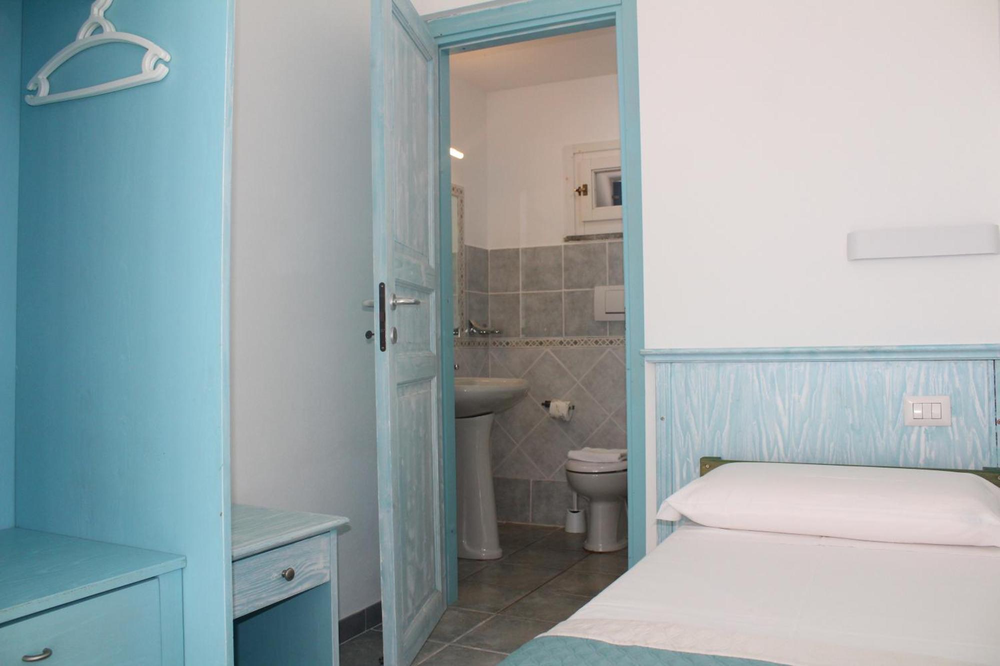 Vel Mari - Rooms On The Beach Альгеро Экстерьер фото